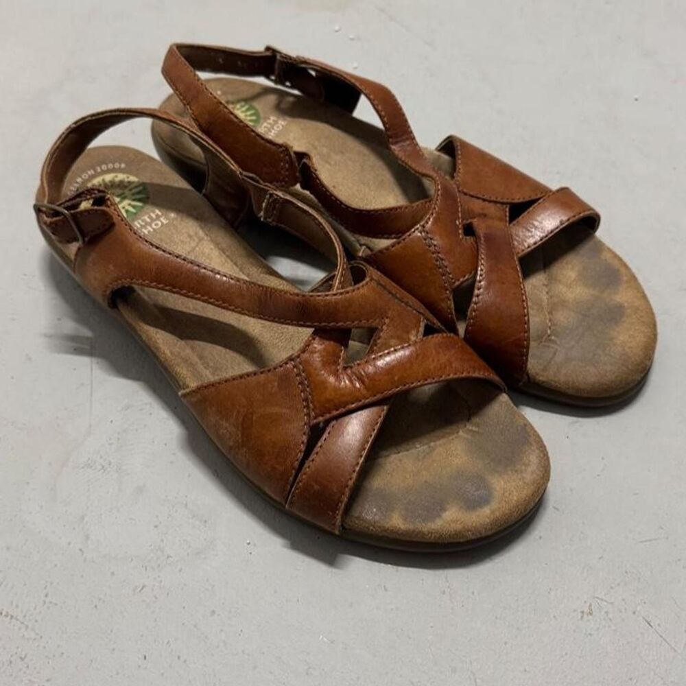 Earth Women's Brown Sandals